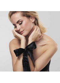 Черные ленты для связывания SILKY SENSUAL HANDCUFFS - Bijoux Indiscrets - купить с доставкой в Рубцовске