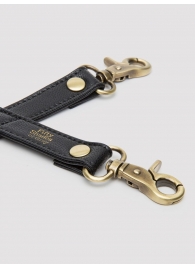 Черный фиксатор для манжет Bound to You Faux Leather Hogtie - Fifty Shades of Grey - купить с доставкой в Рубцовске