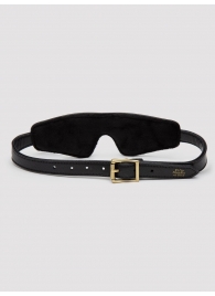 Черная плотная маска на глаза Bound to You Faux Leather Blindfold - Fifty Shades of Grey - купить с доставкой в Рубцовске
