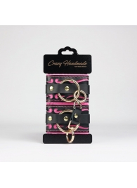 Черные кожаные наручники с розовой строчкой - Crazy Handmade - купить с доставкой в Рубцовске