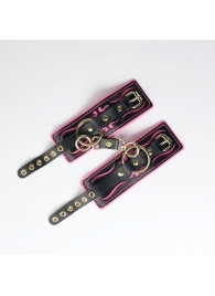 Черные кожаные наручники с розовой строчкой - Crazy Handmade - купить с доставкой в Рубцовске