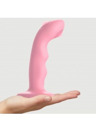 Розовая насадка-стимулятор Strap-On-Me Tapping Dildo Wave - Strap-on-me - купить с доставкой в Рубцовске