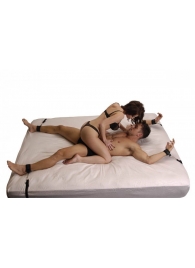 Бондаж для фиксации на кровати Frisky Bedroom Restraint Kit - XR Brands - купить с доставкой в Рубцовске