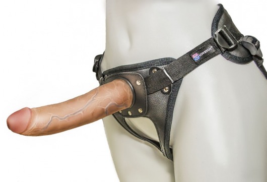 Насадка-фаллоимитатор на кожаных трусиках Harness Ultra Realistic 7  - 18 см. - LOVETOY (А-Полимер) - купить с доставкой в Рубцовске